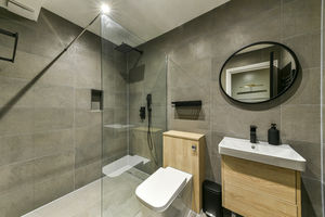 Photo 2- click for photo gallery